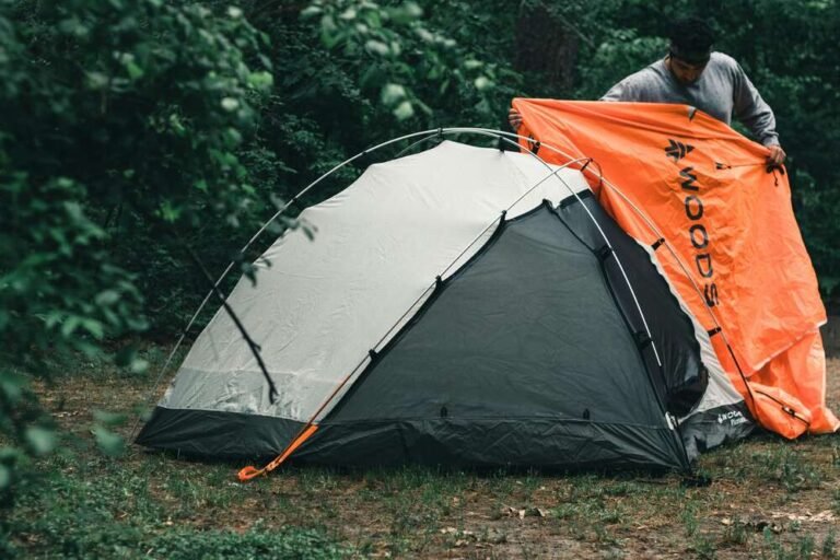 set up a campsite